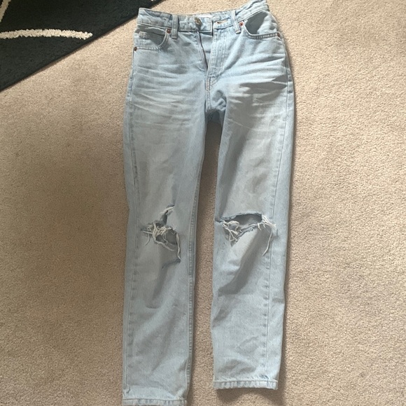 Zara ripped jeans - Picture 1 of 2
